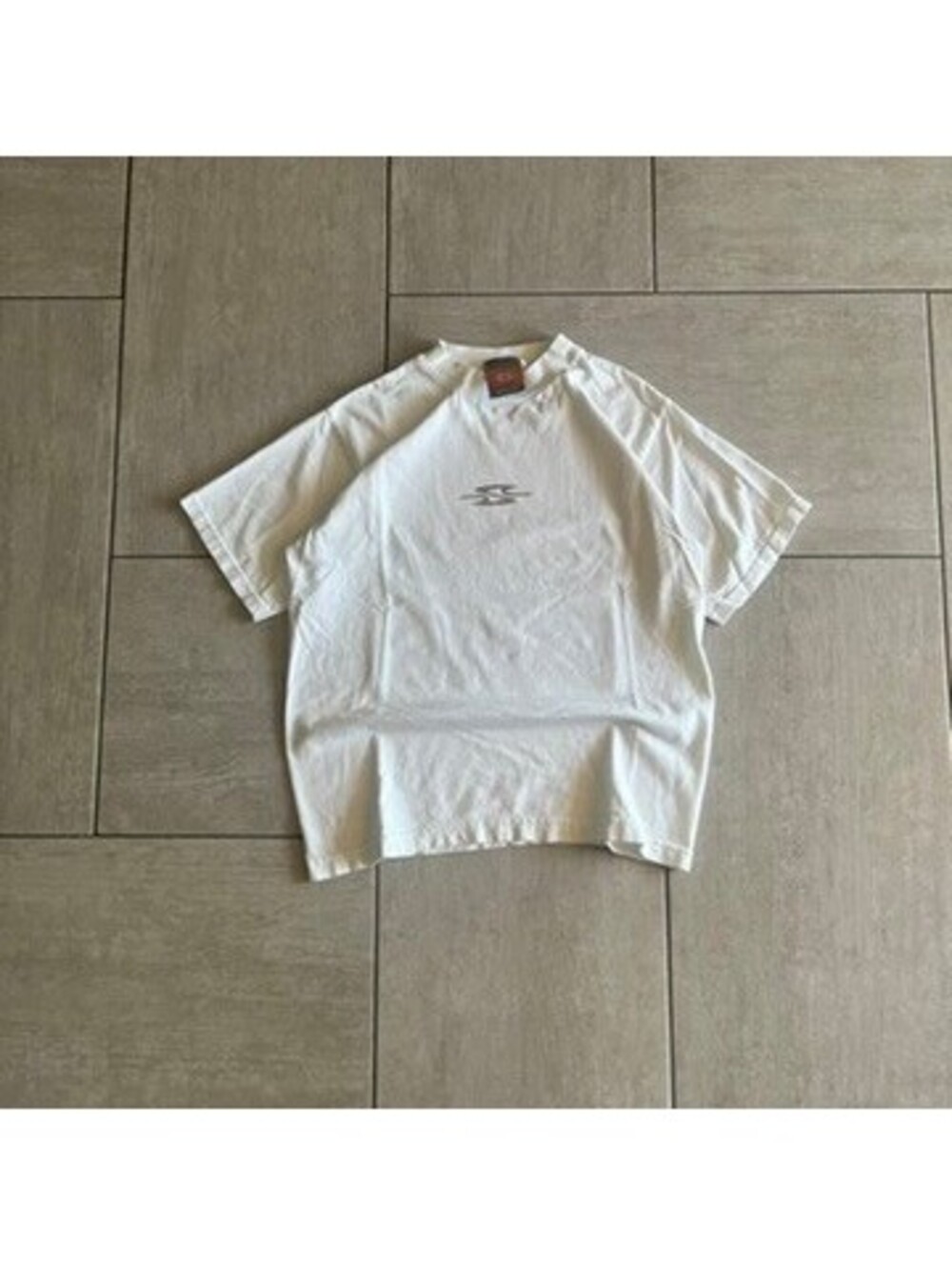 Vintage Squall White Graphic Logo T-Shirt Size S Casual Streetwear